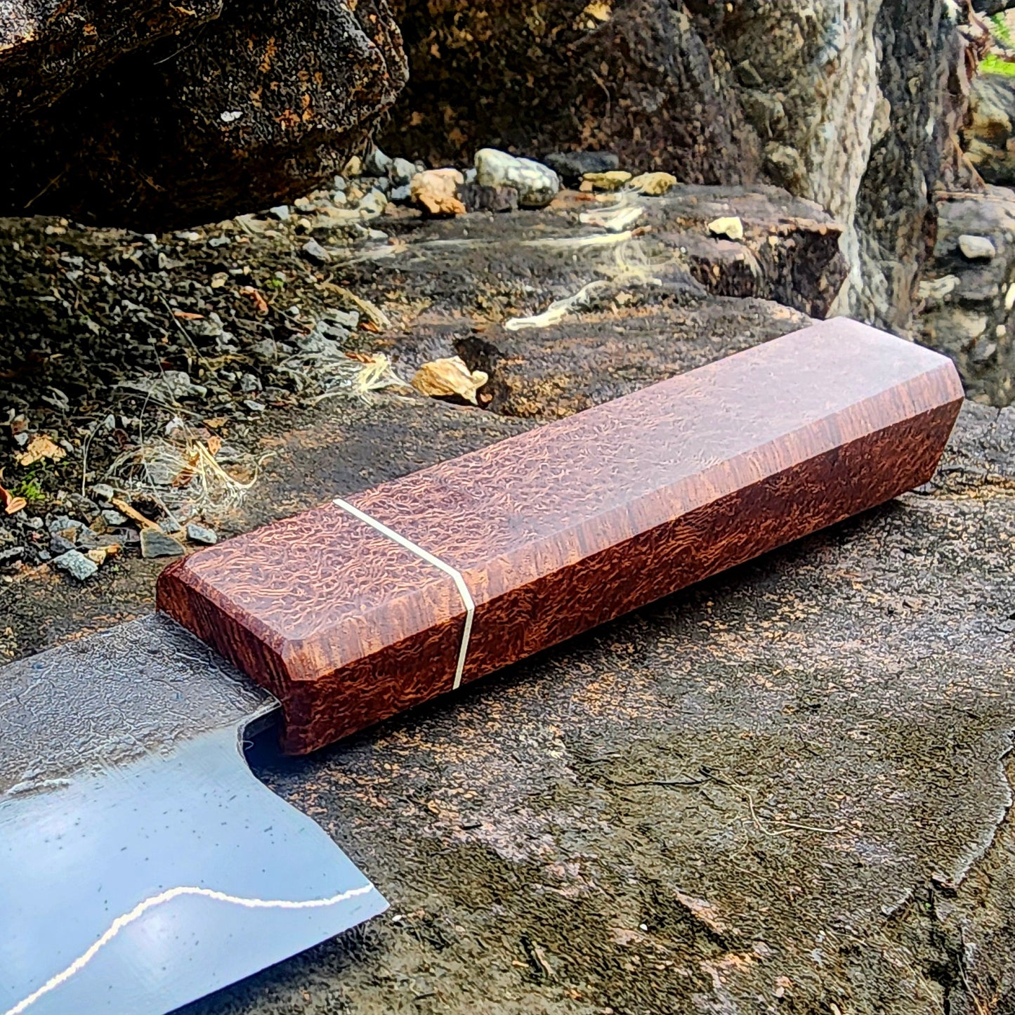 "Sagittarius A" San Mai Chef's Knife - 80CrV2/Ni/1020