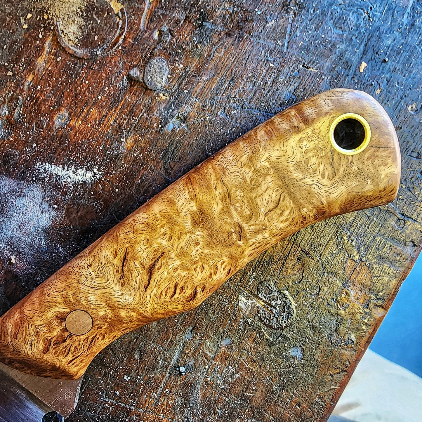 Drop Point Hunter/Skinner