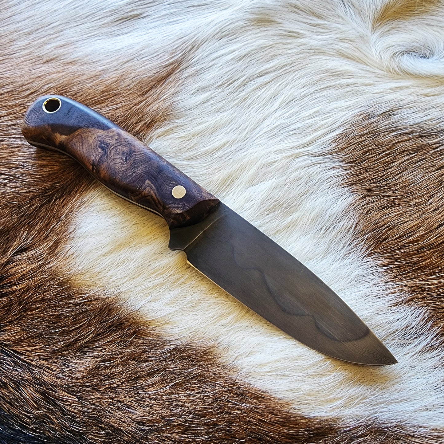 Utility drop point knife